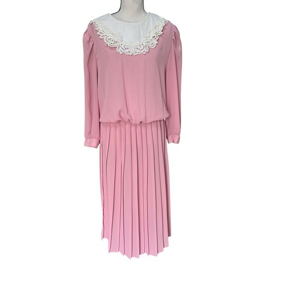 VTG Lisa II Pink Pleated Midi Dress Lace Collar USA Made Sz 14/16 Cottage Core - Picture 1 of 6